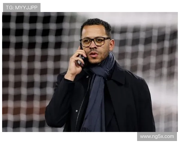 罗塞尼尔透露赛季结束前将继续住酒店